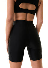 TITLE GAME BIKE SHORT - BLACK