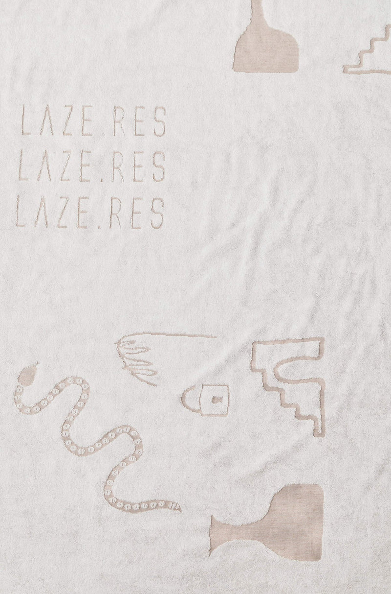 NO.2 EUROPEAN HOLIDAY TOWEL