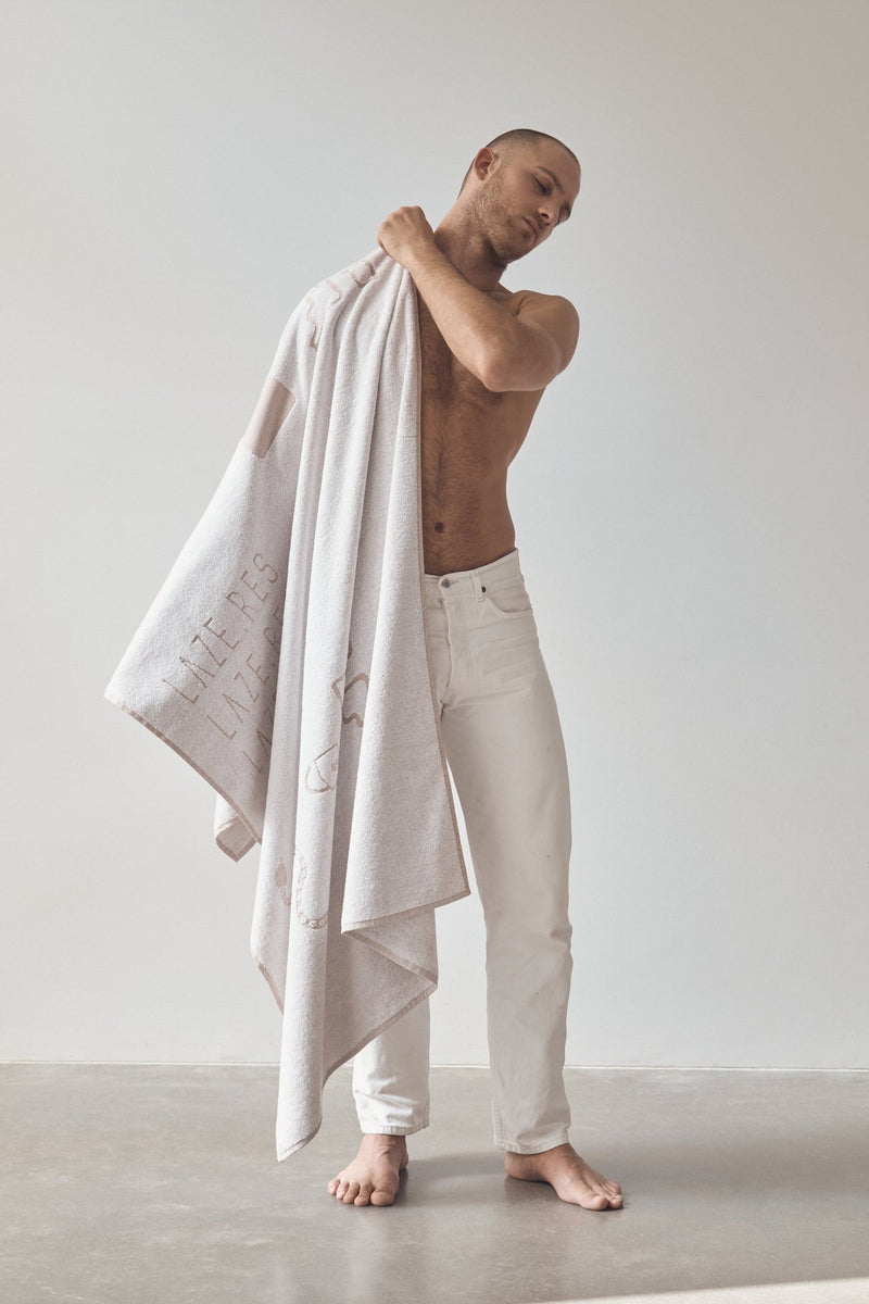 NO.2 EUROPEAN HOLIDAY TOWEL