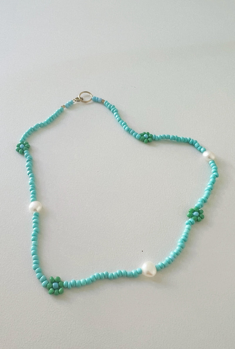 Daisy Chain Necklace - Turquoise/green/freshwater pearls